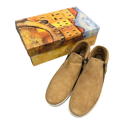 Botines Bella Vita Camberly Sillín Niño Gamuza Cuero Talla 6.5 Ancho Nuevos En Caja Foto 1 de 4