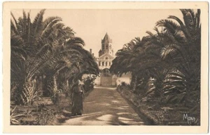 ILE SAINT-HONORAT 06 Entrée du Monastère CPA animée non circulée vers 1920 - Picture 1 of 2