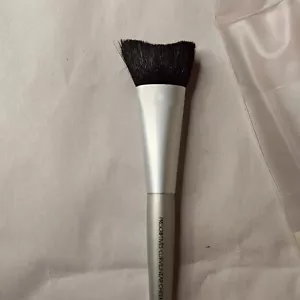 NEW Nordstrom PRESCRIPTIVES Curvilinear Cheek Brush Full Size - Picture 1 of 5
