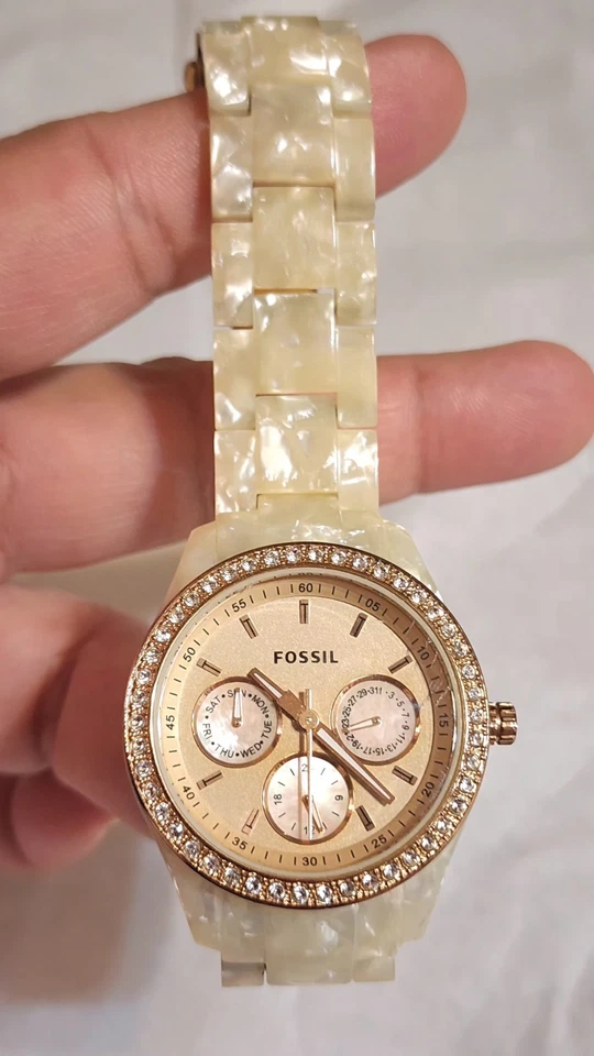 Fossil Stella White Pearlized Resin Ladies Watch Bling Gold Tone - Image 1 of 4