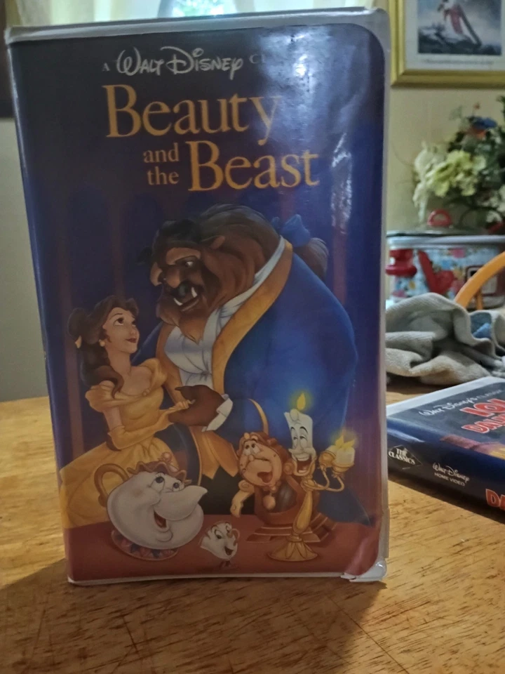 Disney's Beauty And The Beast черный бриллиант классический  - Изображение 1 из 1