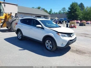 RAV 4 2014 AC Compressor 998240 - Picture 1 of 12