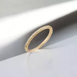 14K Massiv Gold Micro Pave Diamant Ehering, Halb Ewigkeit Diamant Bandring - Bild 1 von 3