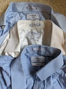 Lot of 3 Preowned Long Sleeved Van Heusen EasyCare Work Shirts Neck 44 Sleeve 90 - Picture 1 of 3