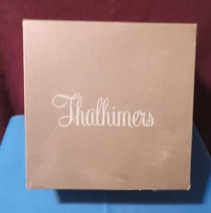 Vintage Virginia Thalhimer's Storage Hat Box Advertising 10" x 6" Free Shipping - Picture 1 of 3