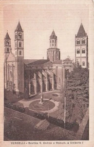 25-55A) CARTOLINA VERCELLI BASILICA ANDREA MONUMENTO UMBERTO I VIAGGIATA - Picture 1 of 2