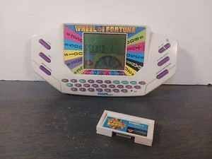 Wheel of Fortune Handheld Game 1995  Tiger Electronics W/Cartridge TESTED-WORKS - Picture 1 of 8