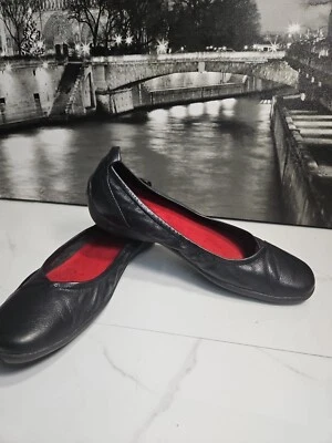 Naturalizer Black Leather Streachable Flatfoam Slip-On Shoes 9.5 - Image 1 of 4