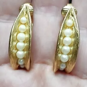 Sarah Coventry Pod Earrings GoldTone Faux Pearls Clip On Vintage #G-1 - Picture 1 of 11