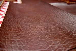 HORWEEN BROWN CHROMEXCEL ROUGHNECK PRINT LEATHER CUTS, 5 OZ, SELECT YOUR SIZE. - Picture 1 of 11