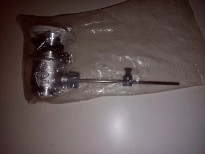 Grohe Brass Basin Hang with Too Full - Several Available - Image 1 of 3