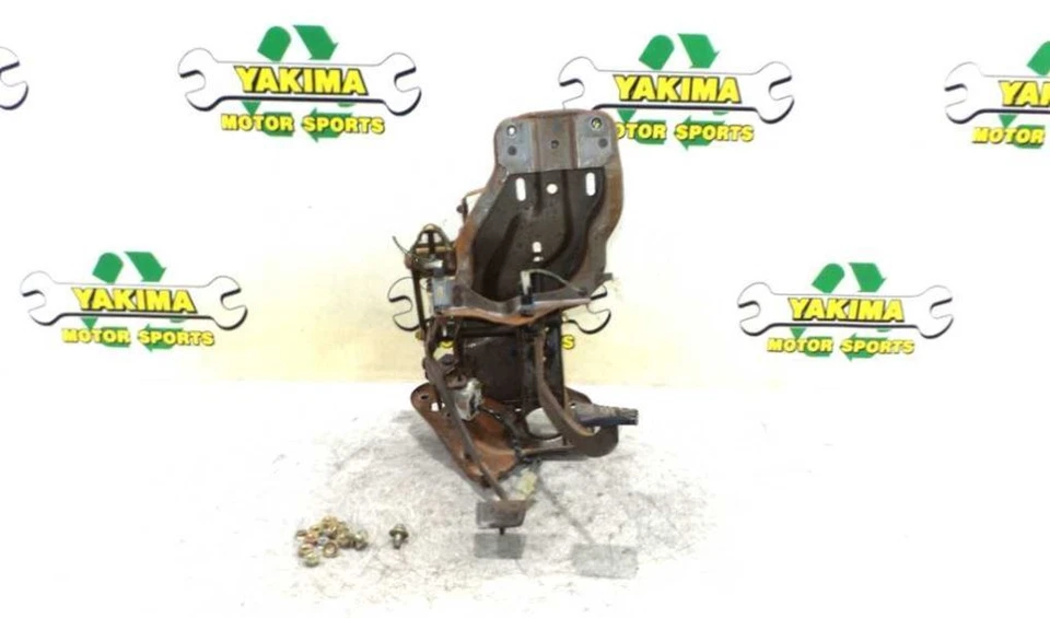 Conjunto de pedal de transmisión manual Mazda B2600 1990-1993 2,6 L 4X4 OEM Foto 1 de 4