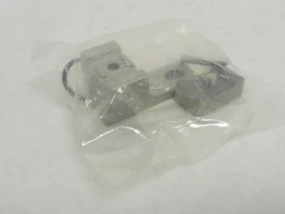 200739 New-No Box; SMC Y30LM Mounting Bracket For IS1000 Pressure Switch; L-Type - Image 1 of 3