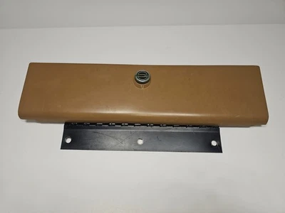 Ford Maverick/Mercury Comet 1973-1977 guantera puerta bronceada Foto 1 de 4