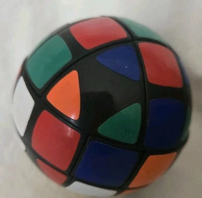 Vintage Rubik's Cube Round Magic Ball Puzzle Toy 1980's - Image 1 of 4