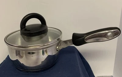 Sartén y tapa para salsa Oneida Contours de 1 Qt. Acero inoxidable 18/10. Hervidor de agua. Foto 1 de 4