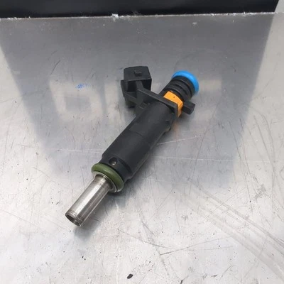 VAUXHALL INSIGNIA EXCLUSIV 2008-2013 1.8 INJECTOR (PETROL) 55353806 - Image 1 of 4