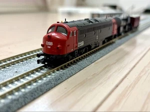 KATO N gauge Nordic mini train set DSB dognose locomotive, tank car - Picture 1 of 12