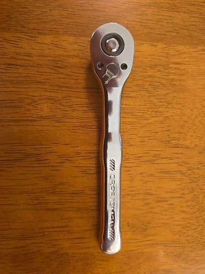 Craftsman Low Profile Ratchet 72 Tooth 1/4" Drive ,CMMT86721 Chrome - Image 1 of 4