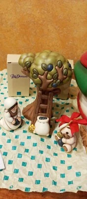 Meraviglioso set per Il Presepe Thun. Albero di Olivo,Scala, Pastorella,Teddy.  - Immagine 1 di 4