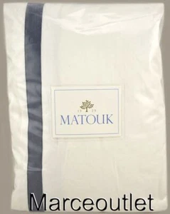 Matouk Lowell 600 Thread Count Cotton FULL / QUEEN Duvet Cover White Steel Blue - Picture 1 of 5