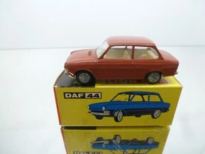 LION CAR DAF 44 VARIOMATIC STC -RARE- RED/BROWN 1:43- HIGH QUALITY IN BOX - 227 - Foto 1 di 9