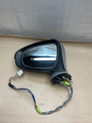 Левое водительское зеркало 2014-2016 Lexus IS200t IS350 IS250 с серебристым проводом от оригинального производителя - Изображение 1 из 4