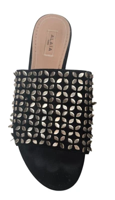 Sandalias ALAIA Paris negras de gamuza con tachuelas talla 35 Foto 1 de 4