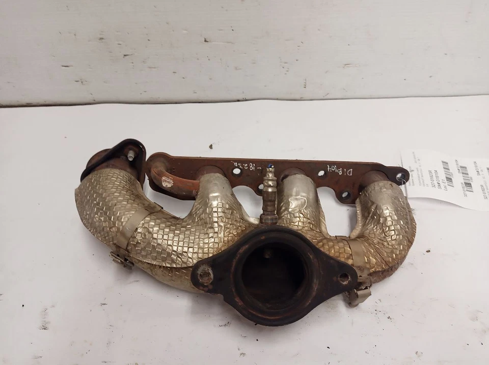 Colector de escape trasero de Pontiac Grand Prix 2003 3,8 L 11360930 Foto 1 de 4