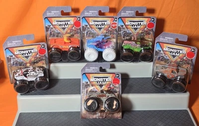 Monster Jam 1:72 6 Truck Lot Grave Digger Sparkle Smash Toro Loco Zombie Mutt - Image 1 of 4