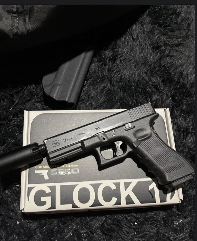 Pistola Elite Force 2276300 Glock G17 Gen 4 6 mm GBB Blowback, Airsoft - Negra Foto 1 de 4