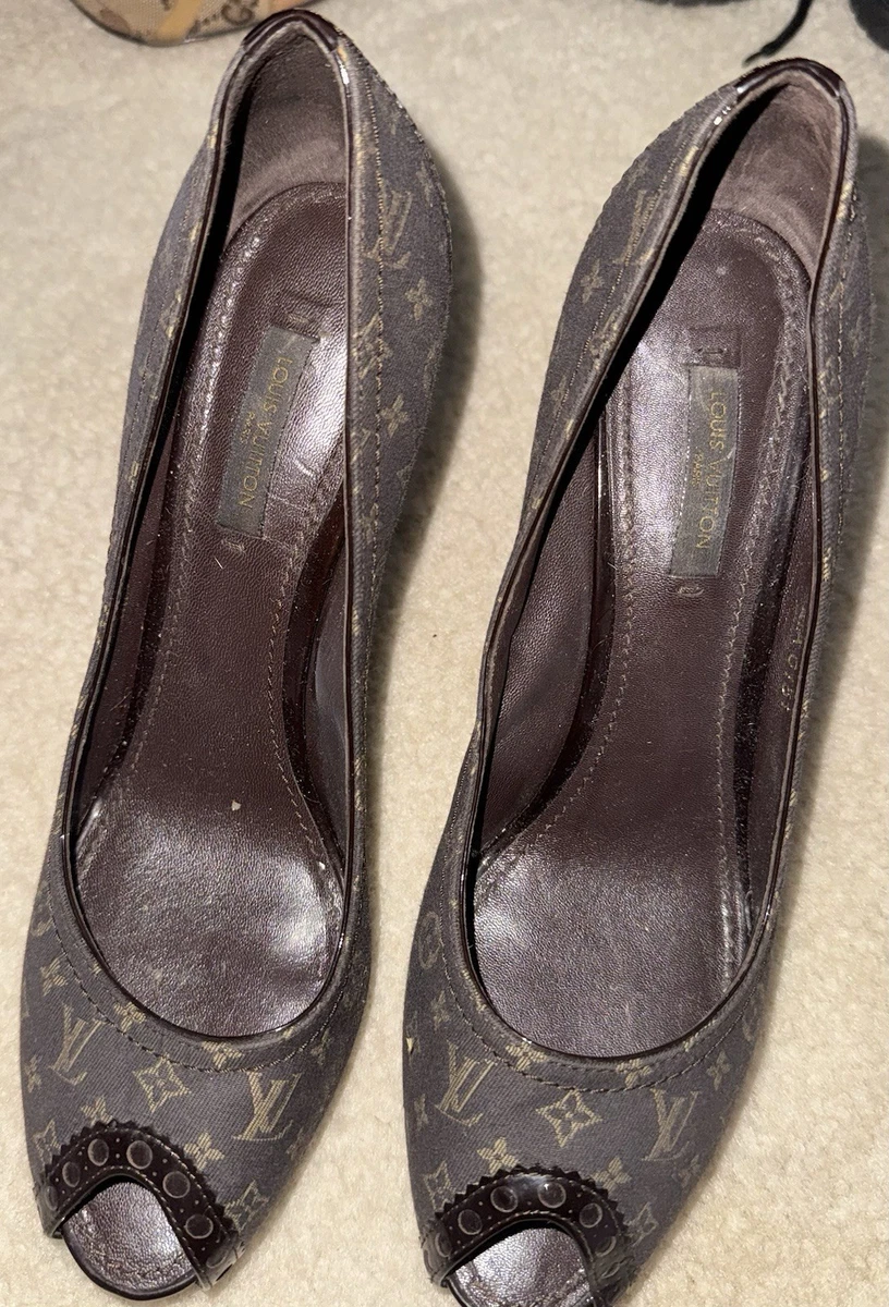 LOUIS VUITTON サテン オープントゥパンプス　〈314-1〉 LOUIS VUITTON ルイヴィトン ヒール オープントゥ パンプス 靴 LV