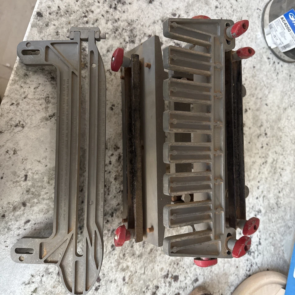 Vintage Dovetail Jig Cast Metal Made By Arcoy Vgc - Image 1 of 1