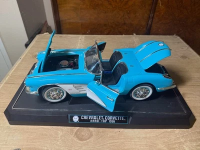 SOLIDO 1202 - 1958 1/12 CHEVROLET CORVETTE ROADSTER BLUE - Image 1 of 4