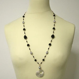 COLLANA LUNGA IN ARGENTO 925 RODIATO CON ONICE E PERLE - Foto 1 di 1
