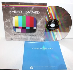 A Video Standard Optimize Your Audio / Video System w/ Booklet - LASER DISC - Imagen 1 de 1