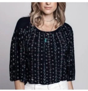 RAHI CALI Boho Top Black Textured Crop Womens Medium - Picture 1 of 3