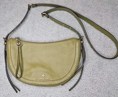 Bolso Mensajero Michael Michael Kors Camden Pequeño Pistacho B2514 Foto 1 de 4