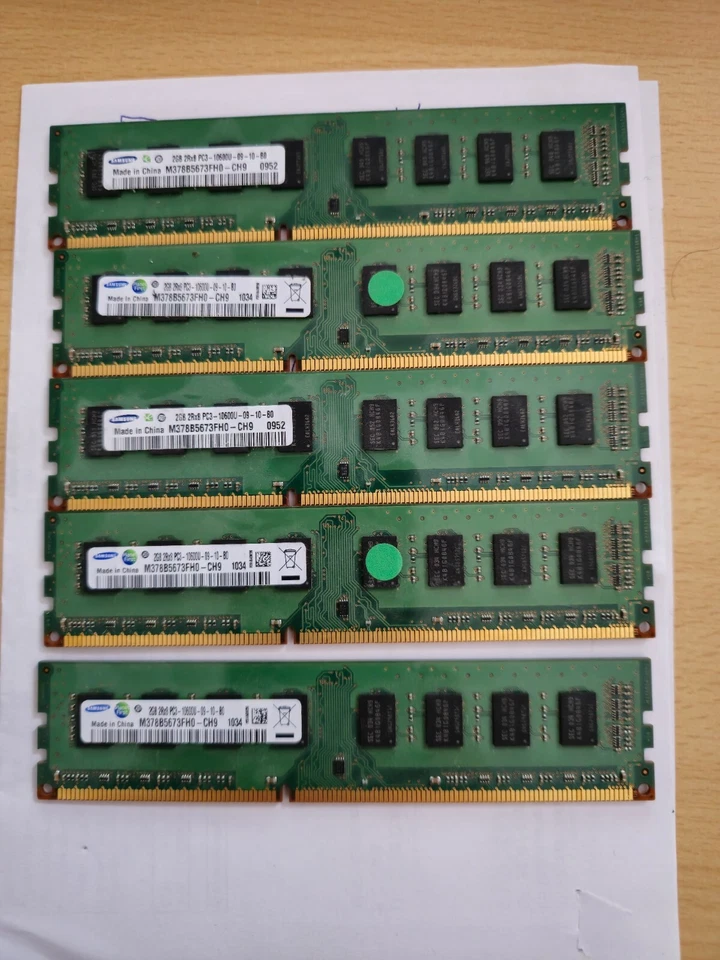 Samsung 2GB DDR3-1333MHz 240-Pin   M378B5673FH0-CH9 RAM Module - Bild 1 von 1