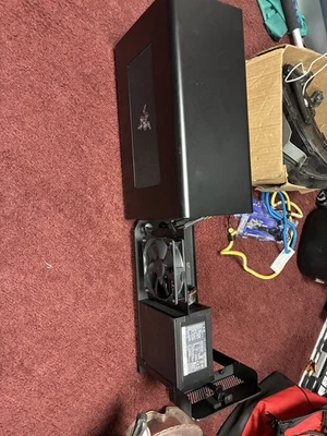Gabinete Razer Core x eGPU Foto 1 de 3