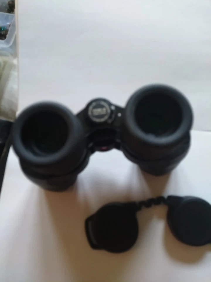 Kowa YF30-8 Binoculars 8x30 - Waterproof & Fogproof Excellent Condition - Image 1 of 4