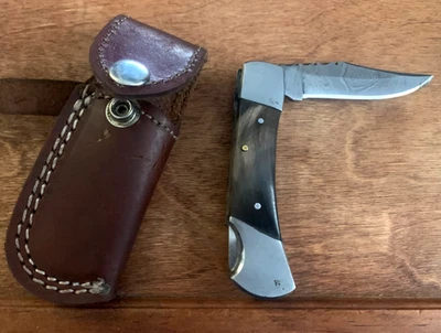 Cuchillo Plegable de Acero Damasco de 8", Cuchillo Negro Hecho a Mano, Estuche de Cuero Marrón Foto 1 de 3