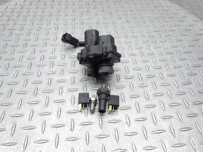 2014 11-14 Ducati Monster 796 Exhaust Servo Valve Relay Oil Pressure Temp Sensor - Image 1 of 4