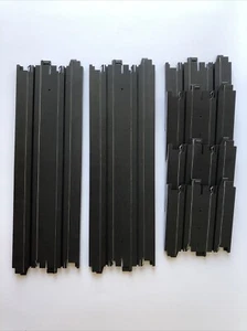 Aurora/Tomy Lot of 6 Pieces ~ 4 Pieces of 3” Straights and 2 Pieces Of 9” Tracks - Picture 1 of 13