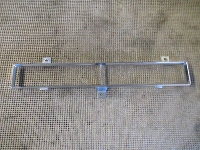 Buick Riviera LH 1977 1978 lado del conductor intermitente delantero bisel cromado 1253669 Foto 1 de 4