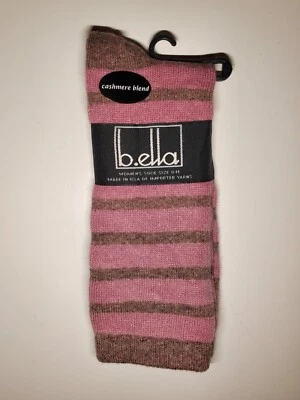 La tienda volverá a abrir el otoño '25 para cerrar los artículos restantes. ¡Gracias por el apoyo! Foto 1 de 2