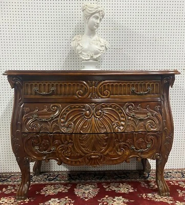 Consola cofre estilo antiguo campestre francés serpentina tallada a mano caoba Foto 1 de 4