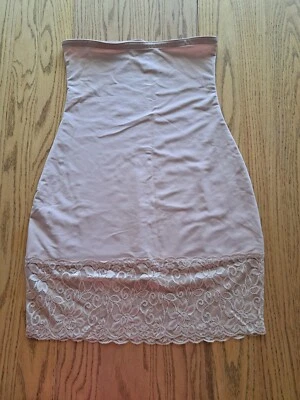 Falda moldeadora Yummie Tummie beige desnuda debajo del busto sin cordones para mujer grande Foto 1 de 4