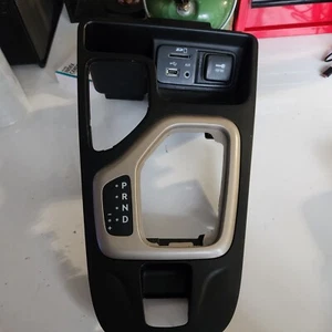 2014-2023 Jeep Cherokee Center Console Shifter Trim USB Port Brake Switch OEM - Picture 1 of 12