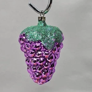 Bunch of  Purple Grapes Vintage Glass Christmas Ornament Original Cap - Picture 1 of 8